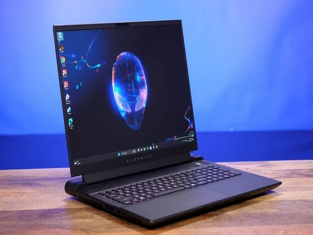 Alienware m18 - Cnet.com